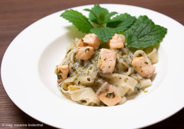 20190826-Malayischer-Nudeleintopf-mit-Lachs1 Malayischer Nudeleintopf mit Lachs wie Laksa